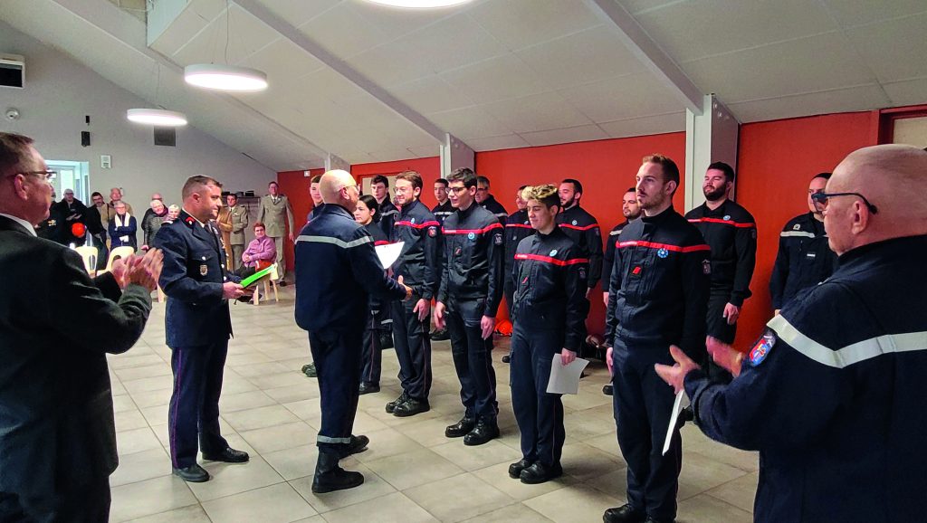 Remise de médailles lors de la cérémonie du 11 novembre 2022.